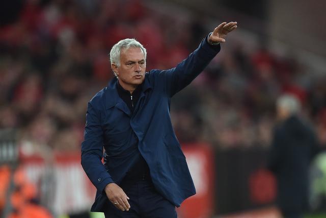 José Mourinho prepara-se para a segunda 'aventura' no Real Madrid, clube que orientou de 2010 a 2013 - Foto: MIGUEL NUNES