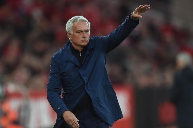 José Mourinho prepara-se para a segunda 'aventura' no Real Madrid, clube que orientou de 2010 a 2013 - Foto: MIGUEL NUNES
