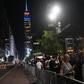 Depois da vitória no Jogo 2, milhares de fãs dos Knicks juntaram-se ao pé do Madison Square Garden, agora será impossível. IMAGO