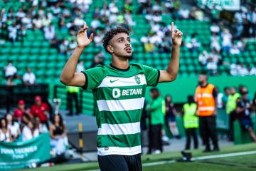 João Muniz reserva lugar na equipa principal do Sporting