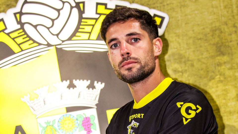 Oficial: Fafe contrata lateral-esquerdo com grande experiência no futebol luso