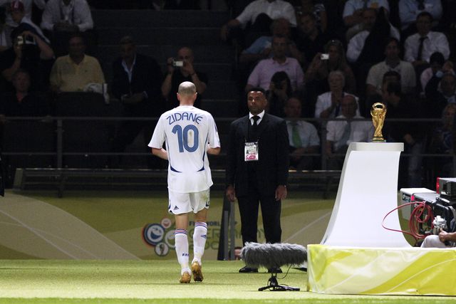 A cabeçada de Zidane em Materazzi chega à maioridade