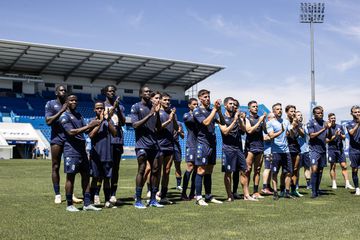 Vizela realiza primeiro treino no relvado do estádio