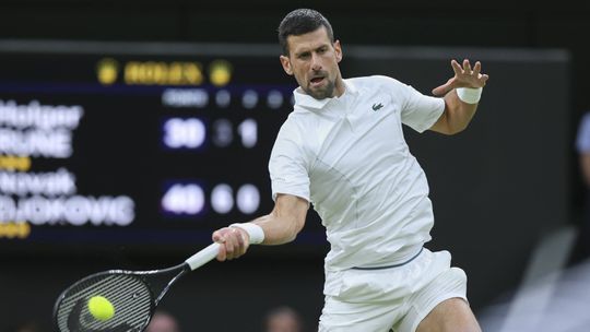 Djokovic enfrenta críticos: «Booooooa Noite»