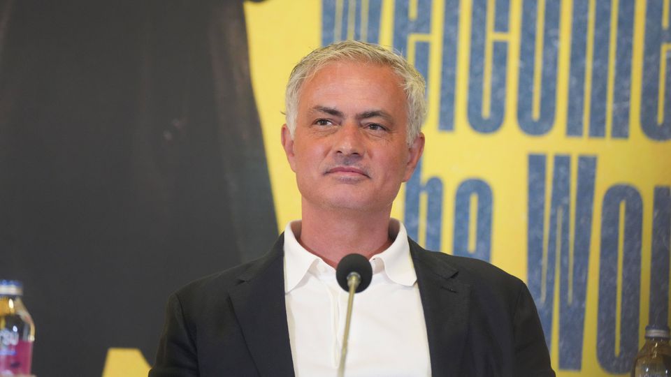 Mourinho tem a certeza que «João Neves nunca viria para o Fenerbahçe»