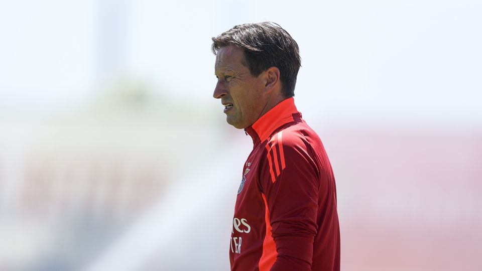 Roger Schmidt quer oferecer triunfo no reencontro com adeptos do Benfica