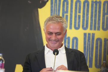 José Mourinho: «Sinto-me muito feliz e mais motivado do que nunca»