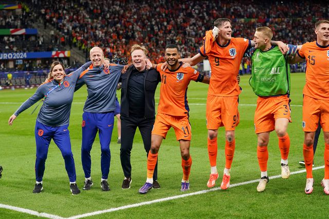 Koeman: «Os nossos jogadores deviam ser beijados na testa»