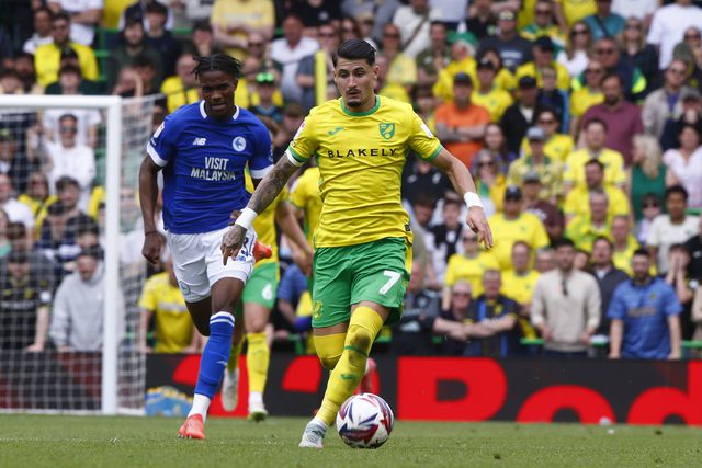 Avançado espanhol deixa o Norwich e transfere-se para os azuis e brancos