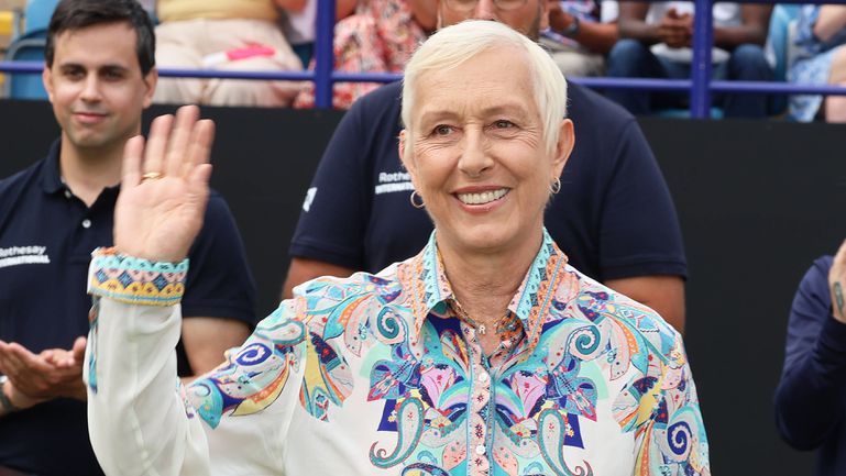 Navratilova: «Não é por ter rabo de cavalo e unhas pintadas que é uma rapariga»