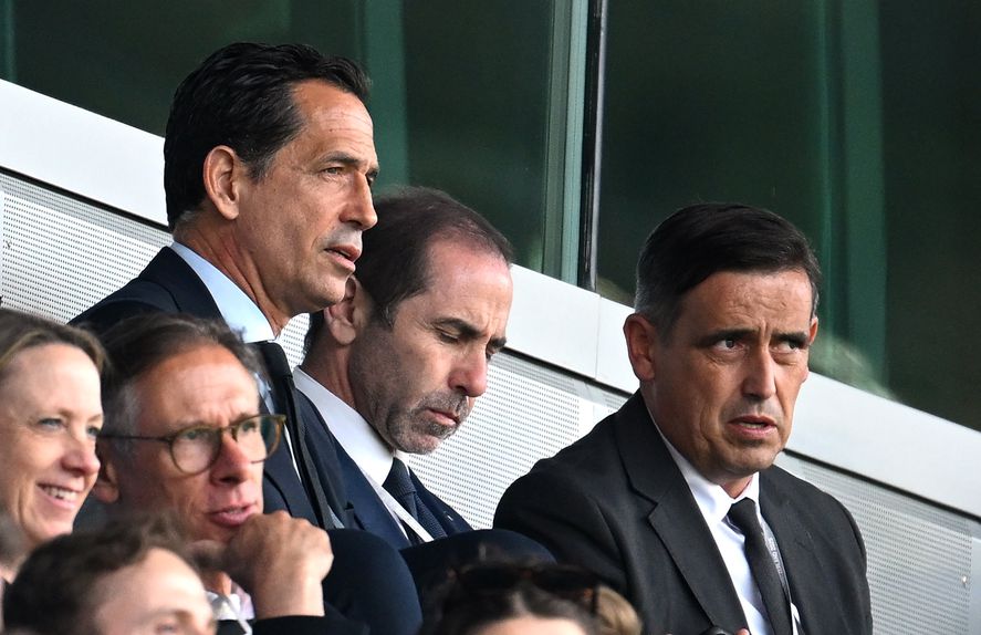 Pedro Proença, presidente da FPF, com o diretor Rui Caeiro e Luciano Silva, presidente da APAF