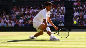 Wimbledon: Alcaraz 'despacha' Norrie com 13 ases...