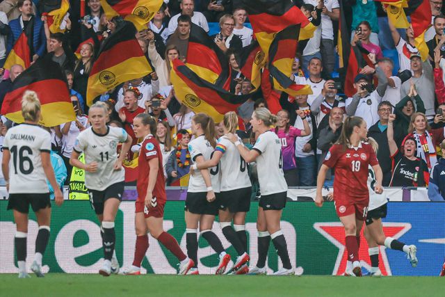 Euro 2025 feminino: Alemanha e Suécia garantem bilhetes para os quartos de final