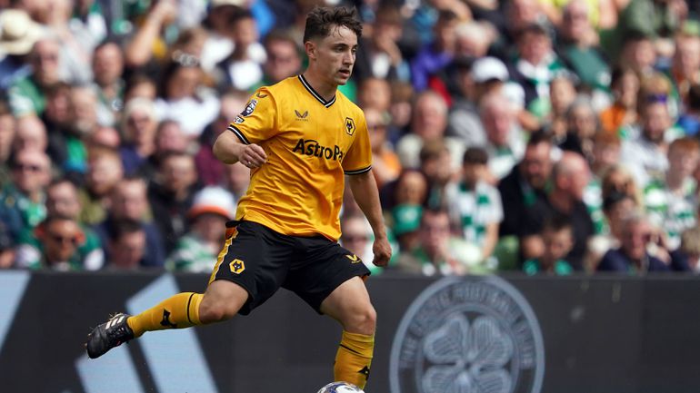 Mercado: formou-se no Manchester City, jogou Premier League pelo Wolves e está a caminho de Portugal
