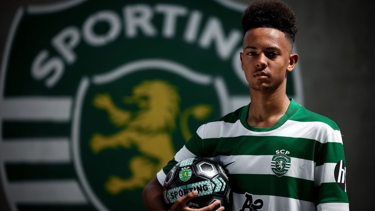 Sporting anuncia contratação de defesa para os sub-17