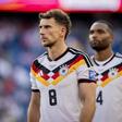 Leon Goretzka tem sido alvo de críticas na Alemanha