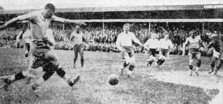 Mundial 1938. Depois de estar a perder por 0-2 frente à Suécia, o Brasil venceu por 4-2, no encontro do terceiro e quarto classificados - Foto: IMAGO
