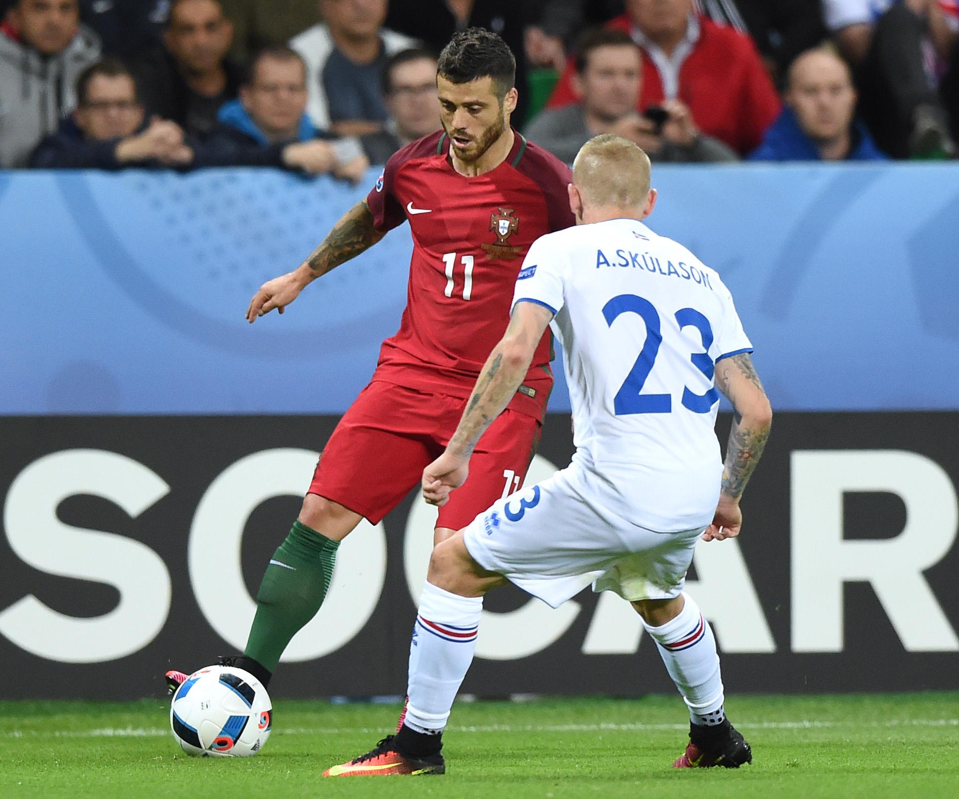 VIEIRINHA: titular na fase de grupos, perdeu depois a lateral direita para Cédric (foto: Miguel Nunes)