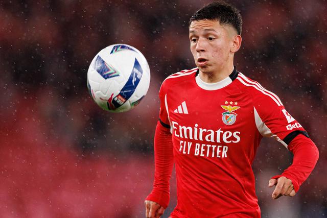 Gianluca Prestianni, 20 anos, tem contrato com o Benfica até 2029 e cláusula de rescisão de €100 milhões — Foto: IMAGO