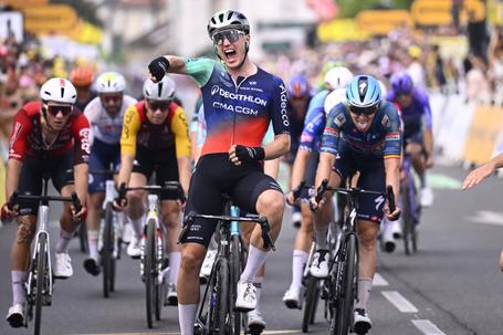 Estreante vence quinta etapa do Tour