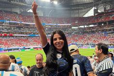 Valentina Cervantes no apoio a Enzo, em Atlanta - Instagram/ValuCervantes