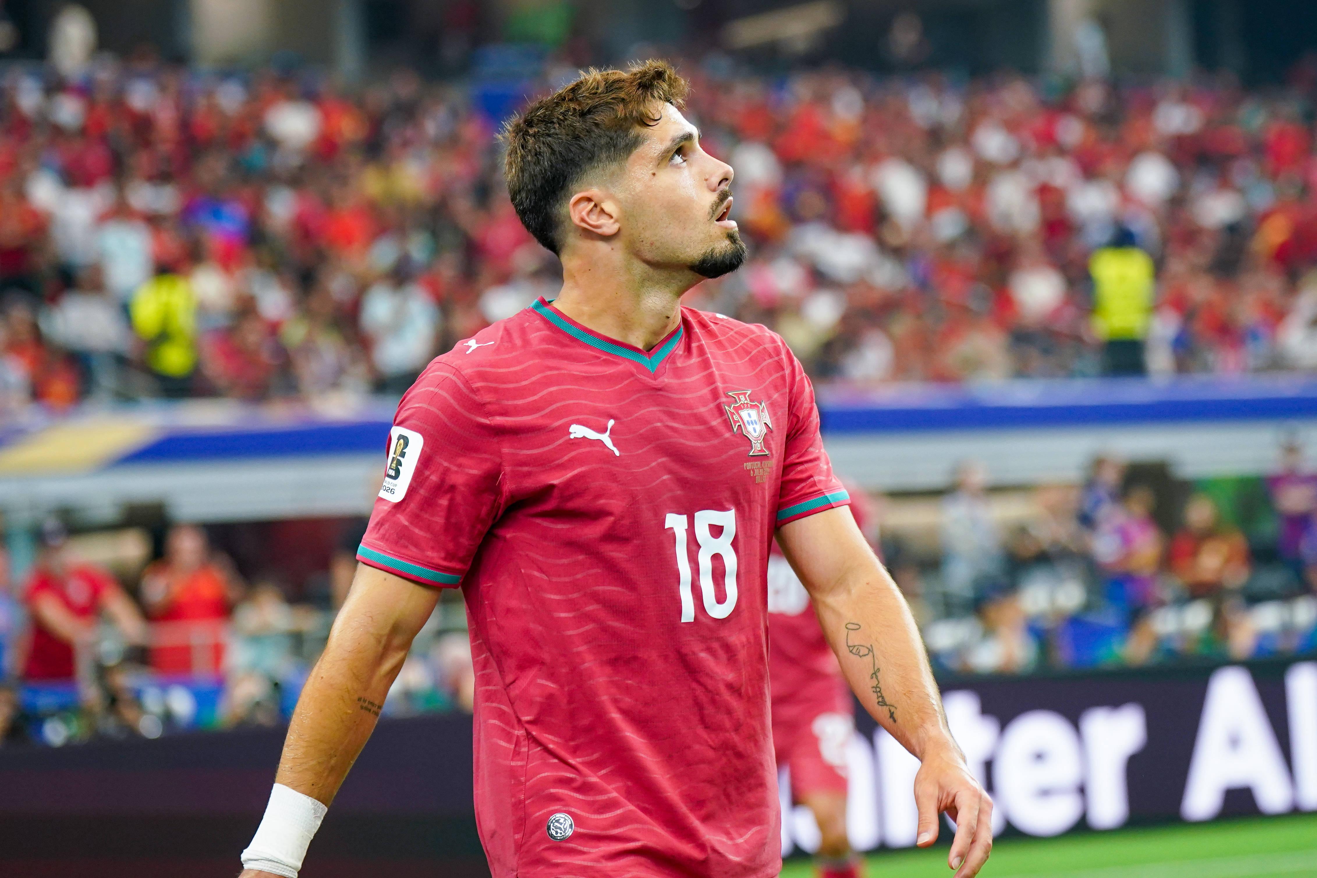 5,8 - Pedro Neto jogou 352 minutos em 5 jogos - RD Congo (6), Uzbequistão (7), Colômbia (6), Croácia (5) e Espanha (5) - Foto: Imago