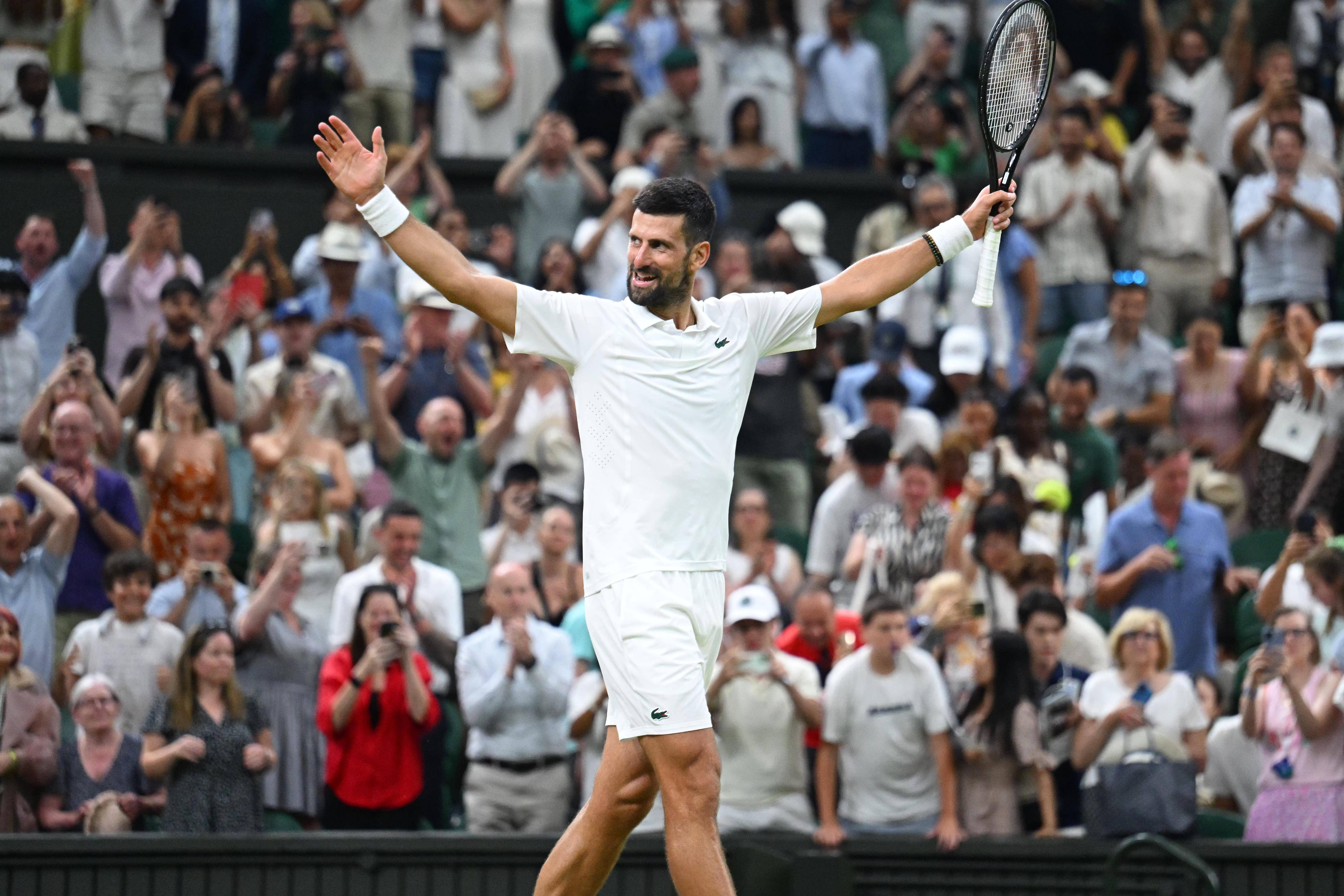 Djokovic jogou mais de 5 horas para chegar às meias finais em Wimbledon pela 15.ª vez! IMAGO