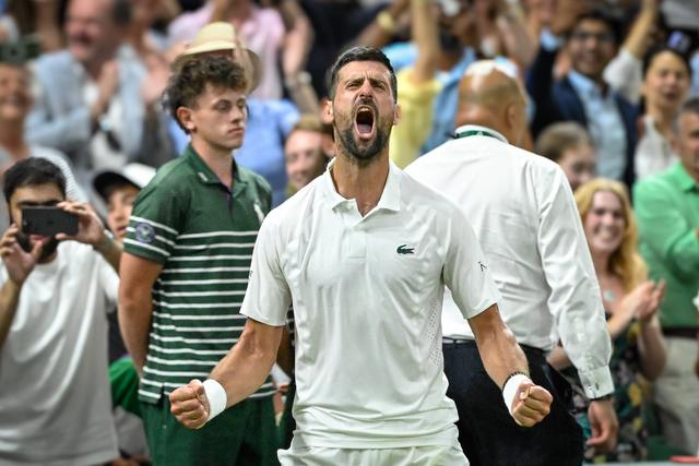 Wimbledon: multa milionária para Djokovic por... «obscenidades audíveis»