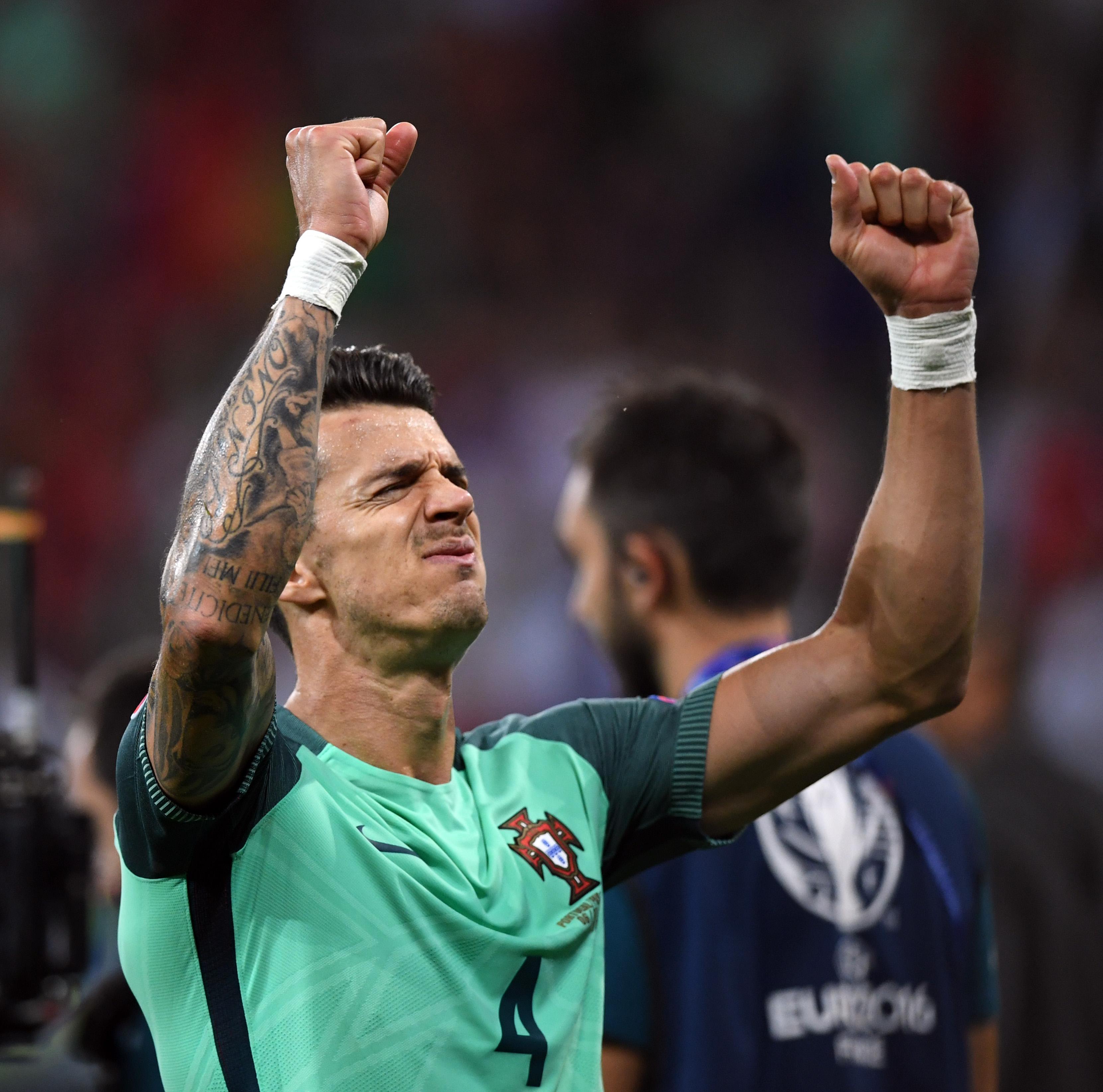 JOSÉ FONTE: Em 2016 tinha 32 anos e era capitão do Southampton. Ocupou o lugar de Ricardo Carvalho após a fase de grupos e fez dupla sólida com Pepe (foto: Miguel Nunes)