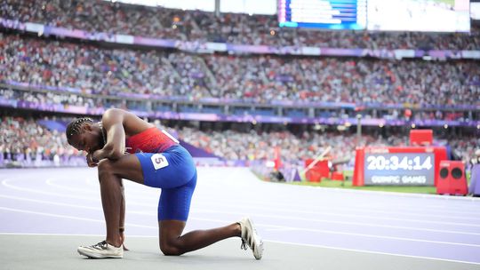 Noah Lyles de bronze nos 200 metros infetado com Covid-19, ouro é do Botswana