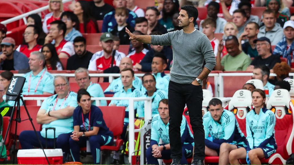 A tática inovadora de Arteta para ensinar lição ao plantel do Arsenal