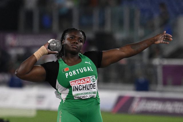 Mundiais de pista coberta: Auriol Dongmo e Jessica Inchude falham medalhas