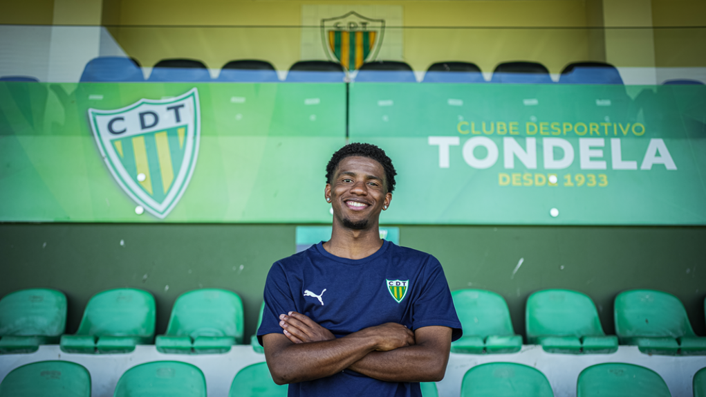 Depois de experiências em França, Países Baixos, Inglaterra e Alemanha, esquerdino ruma a Portugal (Foto: Tondela)