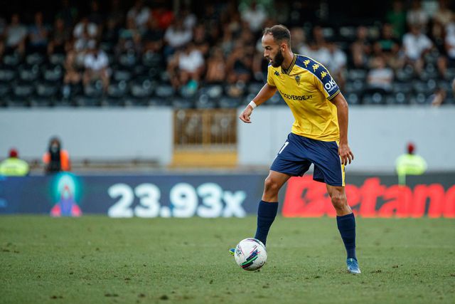 Mercado oficial: Académica volta a receber Fran Pereira