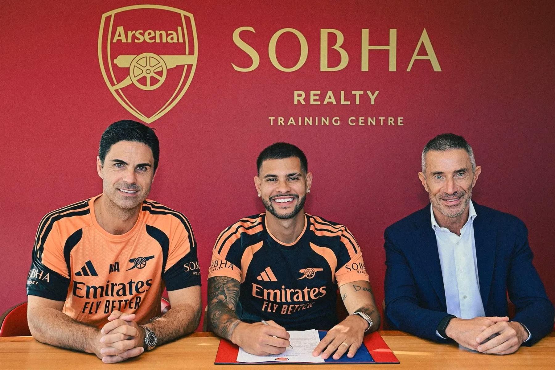 Bruno Guimarães apresentado no Arsenal. Foto Arsenal FC