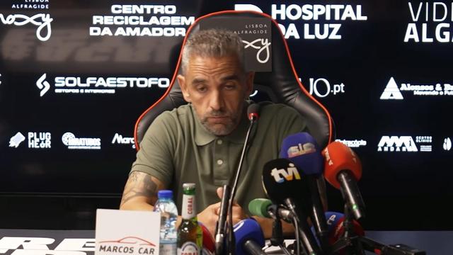 «Não podemos ser só 70 minutos»