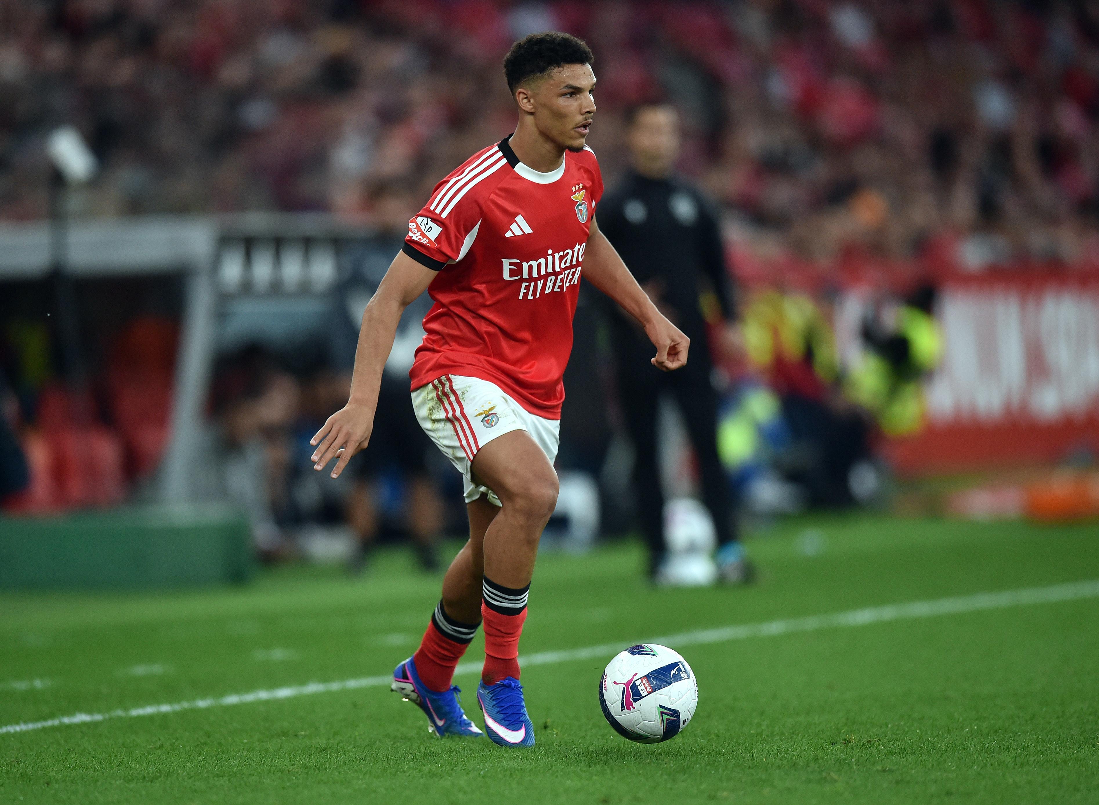 Alexander Bah, lateral-direito (MIGUEL NUNES)