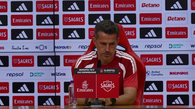 Marco Silva: «O mercado não tem influência nas minhas decisões»