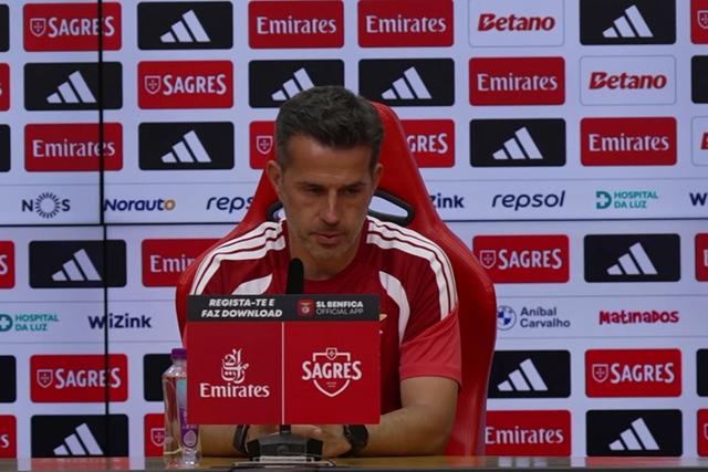 Marco Silva: «O mercado não tem influência nas minhas decisões»