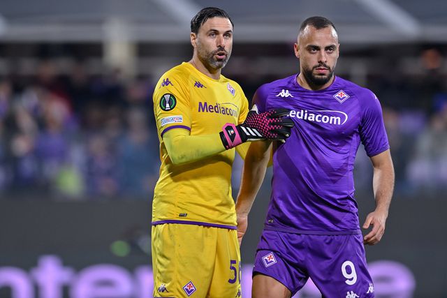 Guarda-redes internacional italiano em testes no Nice