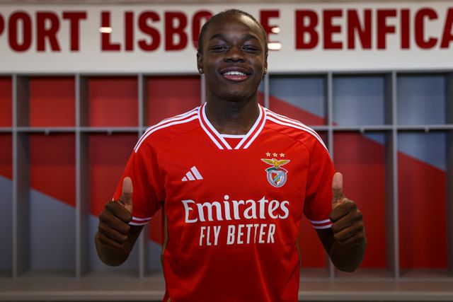 Benfica contrata defesa-central belga