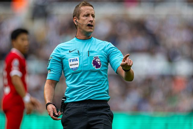 Árbitro inglês apita Portugal-Luxemburgo