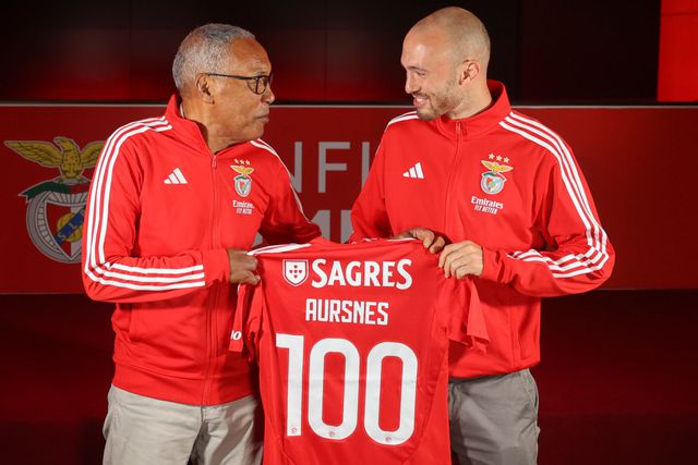 Aursnes garante: «Quero continuar a fazer cada vez mais jogos pelo Benfica»