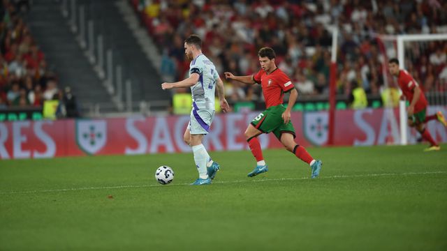 «Algumas decisões de Roberto Martínez fazem com que a equipa não evolua»