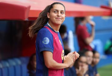 Barcelona: Kika Nazareth titular no arranque do campeonato