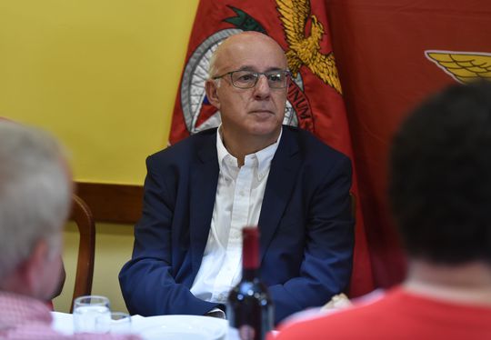 Servir o Benfica afirma que Fernando Seara «não esteve à altura»