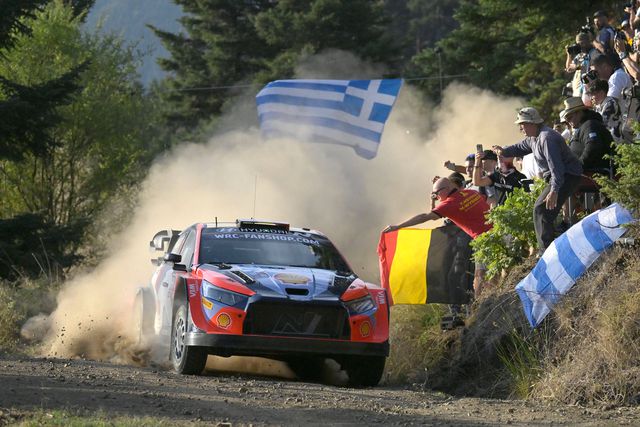 Thierry Neuville ganha na Grécia e sonha com título WRC