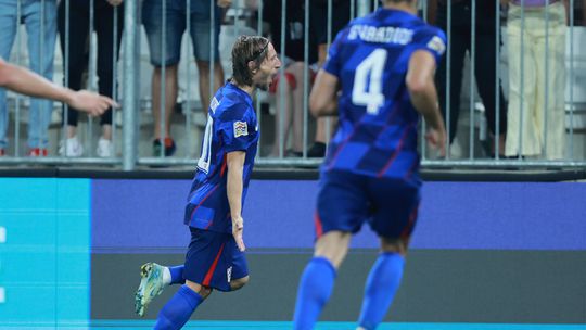 Modric levantou o estádio e assegurou o triunfo da Croácia sobre a Polónia