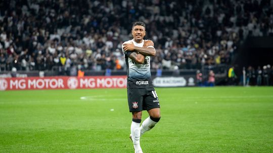 Paulinho termina carreira aos 36 anos