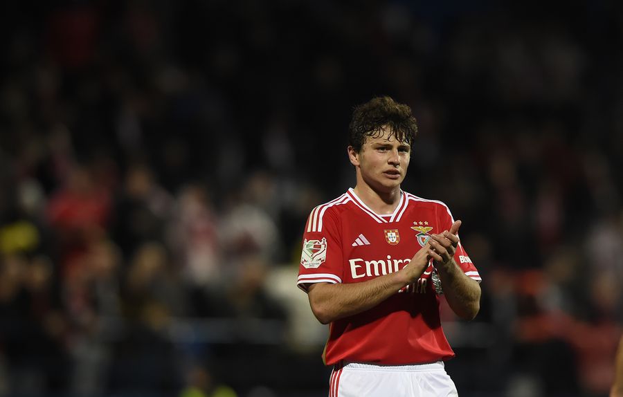 João Neves representou a principal equipa do Benfica em 2022/23 e 2023/24 (Foto: Grafislab)